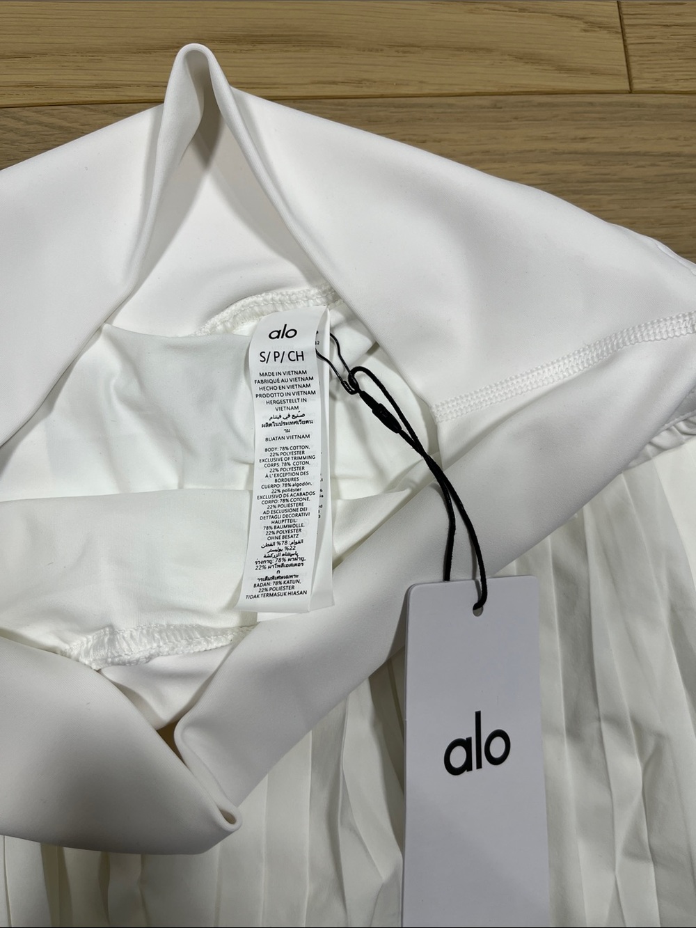 Alo Yoga Grand Slam Tennis Skirt White - Picture 3 of 3